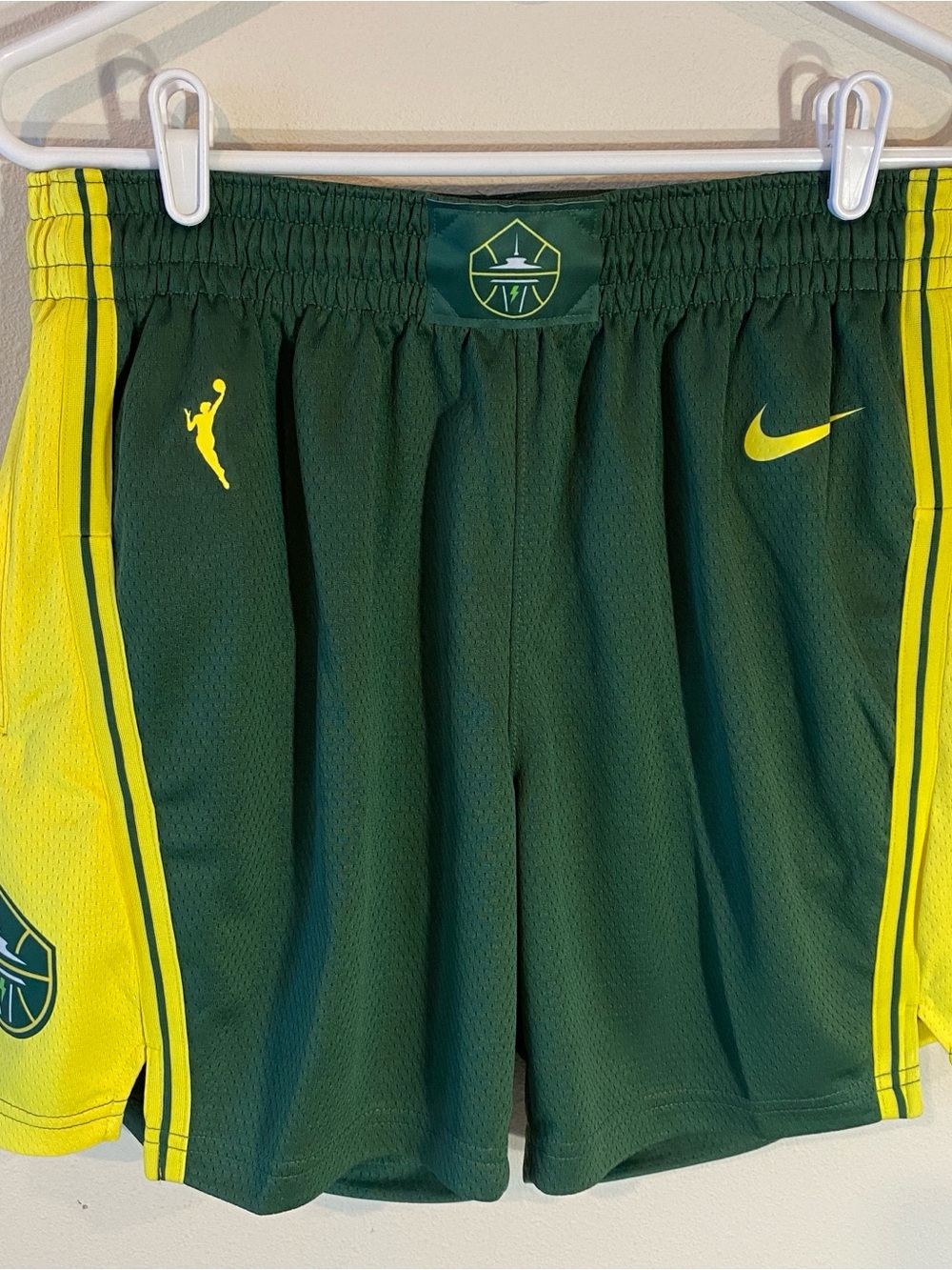 Nike Seattle Storm Basketball Shorts Green FN0738-323 $80 - XS Extra Small